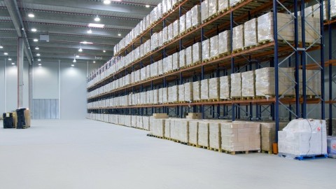 Caso aplicado: migración de ETL a ELT en una cadena de retail, del inventario de flujos al apagado del legado