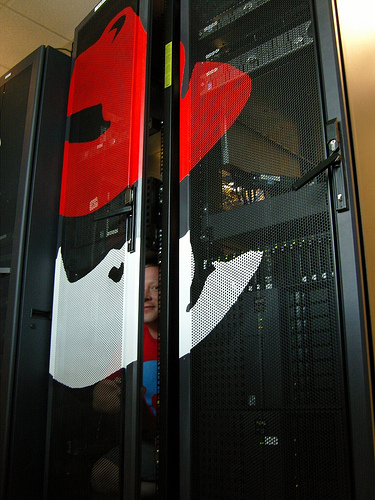 El Gobierno de Canarias migra sus sistemas virtualizados de VMware a Red Hat