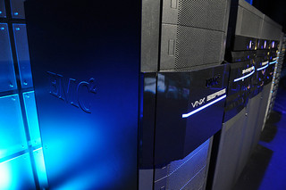 EMC anuncia una plataforma de almacenamiento definido por software y una solución de almacenamiento elástico en la nube